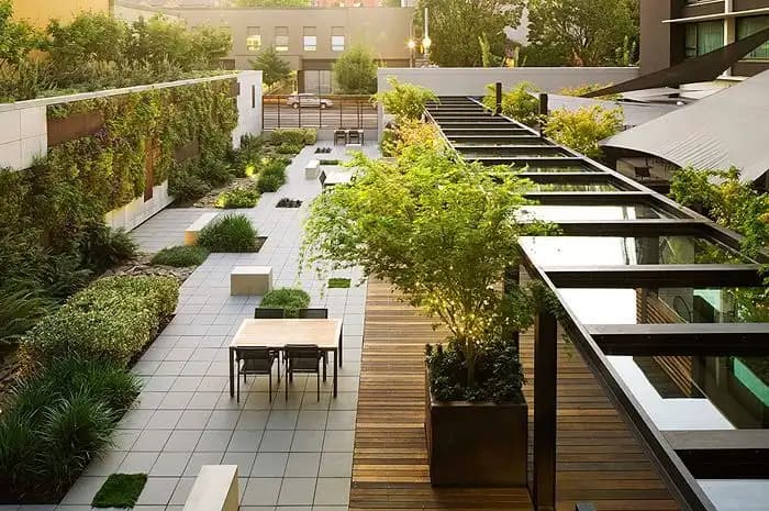 Hotel Landscaping